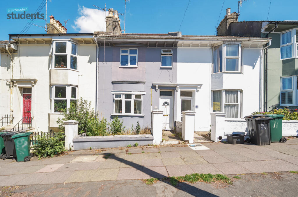 6 bed Mid Terraced House for rent in Ovingdean. From Brand Vaughan - Student Lettings - Brighton