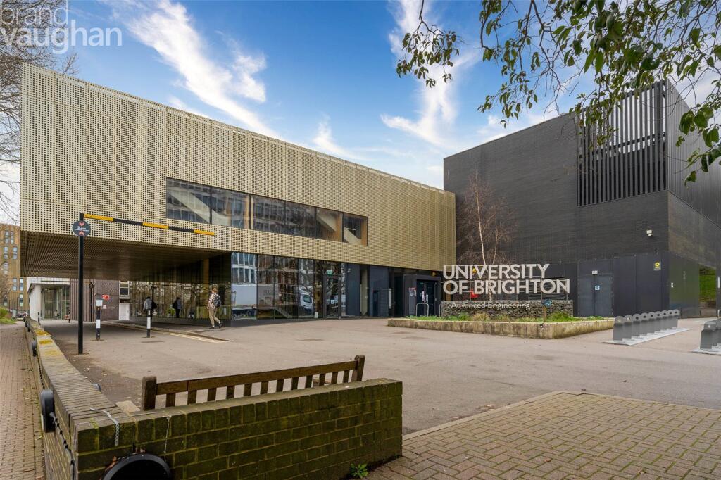 5 bed Semi Detached for rent in Ovingdean. From Brand Vaughan - Student Lettings - Brighton