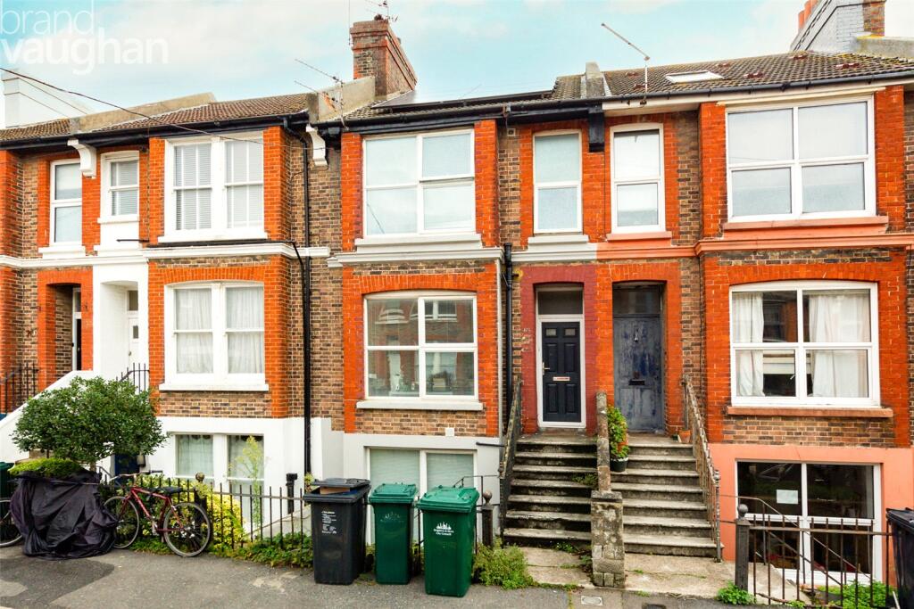 5 bed Mid Terraced House for rent in Ovingdean. From Brand Vaughan - Student Lettings - Brighton