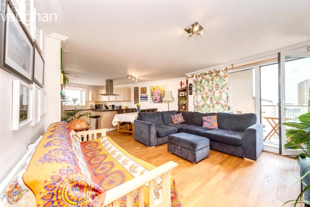 2 bed 1st Floor Flat for rent in Brighton and Hove. From Brand Vaughan - Student Lettings - Brighton