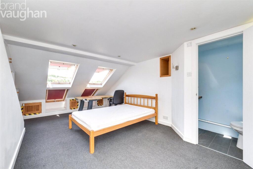4 bed Mid Terraced House for rent in Ovingdean. From Brand Vaughan - Student Lettings - Brighton