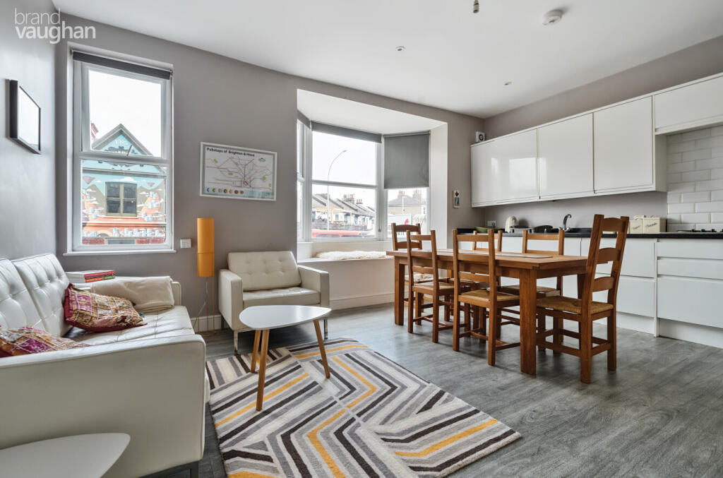 5 bed Mid Terraced House for rent in Brighton and Hove. From Brand Vaughan - Student Lettings - Brighton 5 bed Mid Terraced House for rent in Brighton and Hove. From Brand Vaughan - Student Lettings - Brighton
