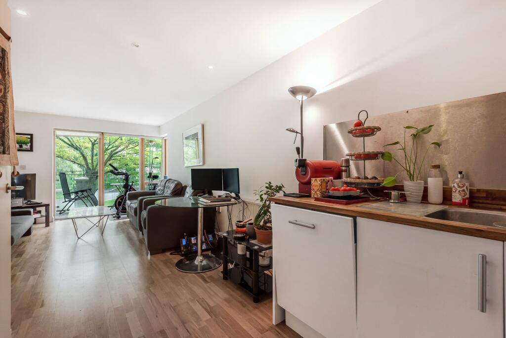 1 bed 1st Floor Flat for rent in Bermondsey. From Daniel Cobb - London Bridge 1 bed 1st Floor Flat for rent in Bermondsey. From Daniel Cobb - London Bridge