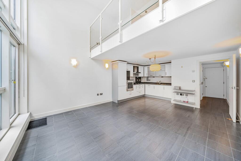 1 bed 1st Floor Flat for rent in London. From Daniel Cobb - London Bridge