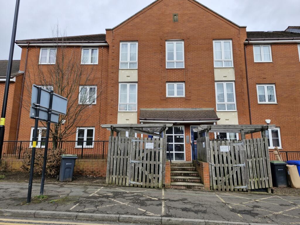 1 bed Apartment for rent in Water Orton. From Rogers & Partners - Wolverhampton 1 bed Apartment for rent in Water Orton. From Rogers & Partners - Wolverhampton