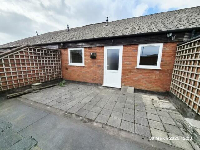 2 bed 1st Floor Flat for rent in Kingswinford. From Rogers & Partners - Wolverhampton