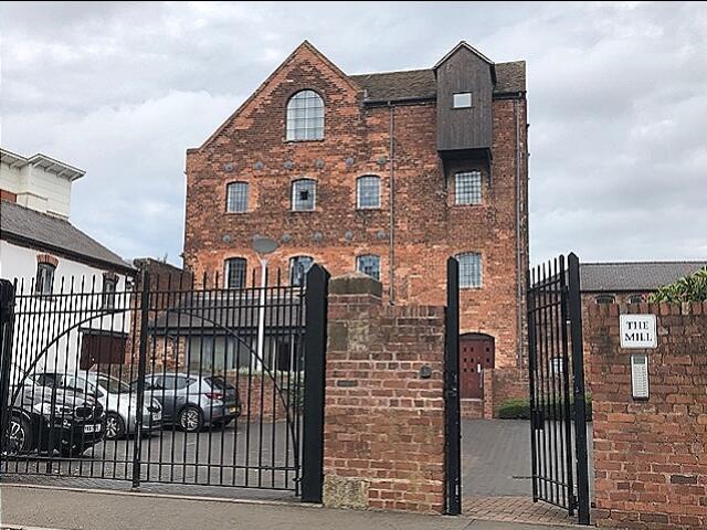 2 bed Apartment for rent in Wolverhampton. From Rogers & Partners - Wolverhampton