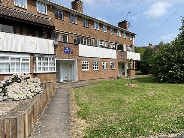 2 bed 1st Floor Flat for rent in Lower Penn. From Rogers & Partners - Wolverhampton