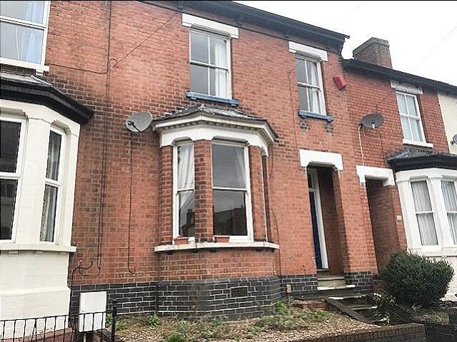 4 bed Mid Terraced House for rent in Wolverhampton. From Rogers & Partners - Wolverhampton