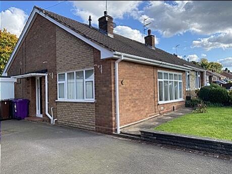 2 bed Semi-detached bungalow for rent in Lower Penn. From Rogers & Partners - Wolverhampton