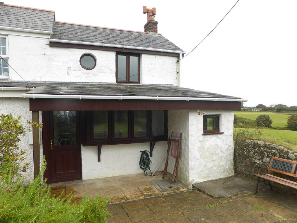 1 bed Semi Detached for rent in Redruth. From Real Estates - Redruth