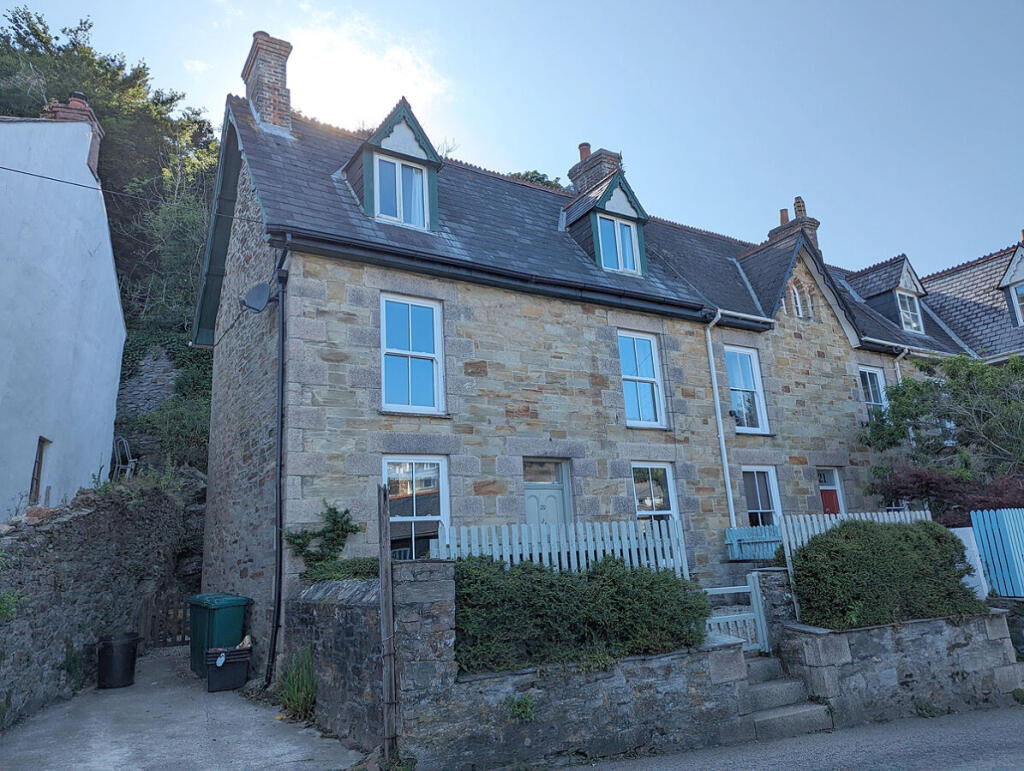 4 bed End of Terrace for rent in St Agnes. From Real Estates - Redruth