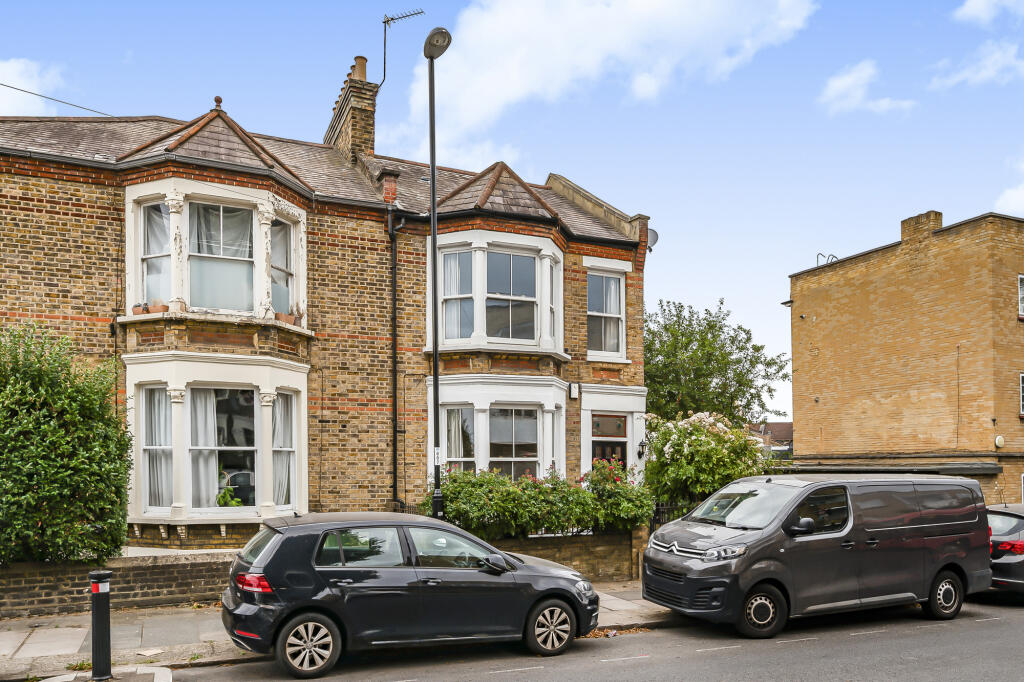 4 bed Semi Detached for rent in London. From Truepenny's Property Consultants - Dulwich