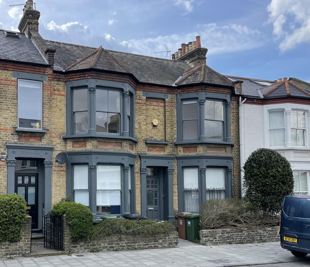 1 bed 1st Floor Flat for rent in Lewisham. From Truepenny's Property Consultants - Dulwich