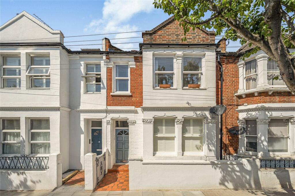 3 bed Apartment for rent in Wandsworth. From Truepenny's Property Consultants - Dulwich 3 bed Apartment for rent in Wandsworth. From Truepenny's Property Consultants - Dulwich