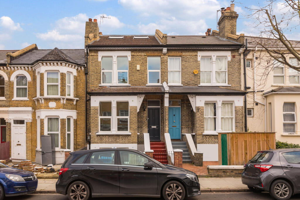 5 bed Detached for rent in London. From Truepenny's Property Consultants - Dulwich 5 bed Detached for rent in London. From Truepenny's Property Consultants - Dulwich