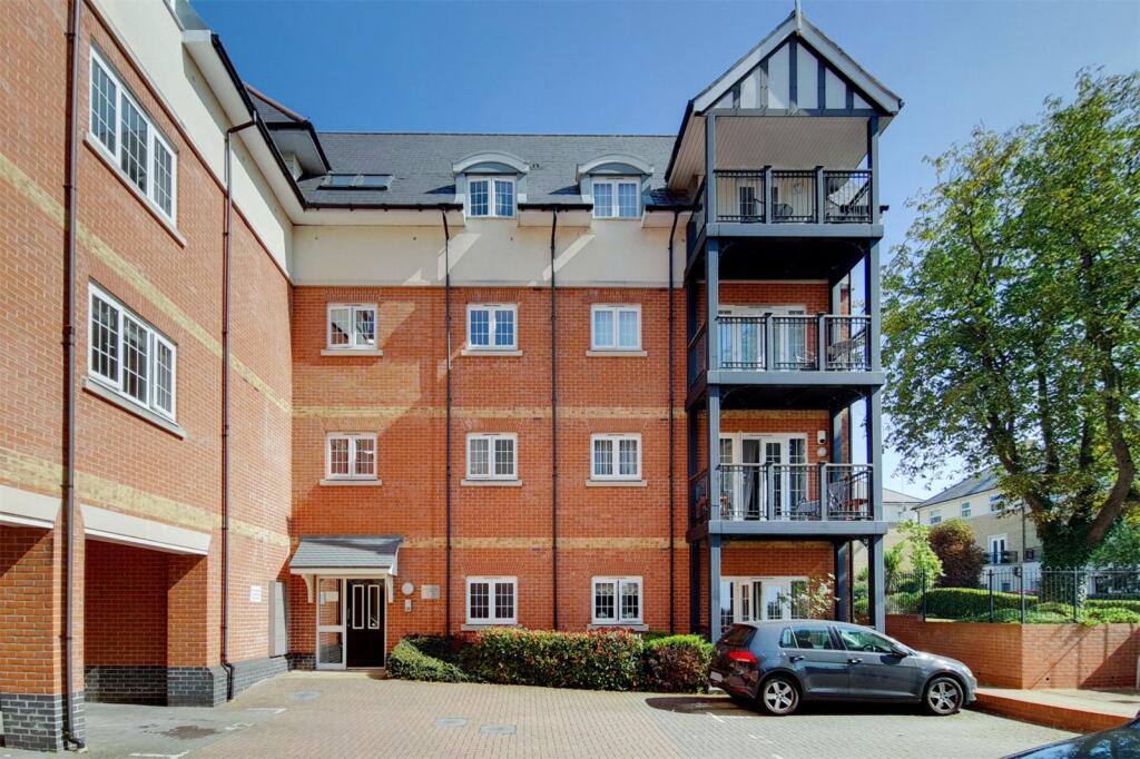 2 bed Apartment for rent in South Weald. From Truepenny's Property Consultants - Dulwich 2 bed Apartment for rent in South Weald. From Truepenny's Property Consultants - Dulwich