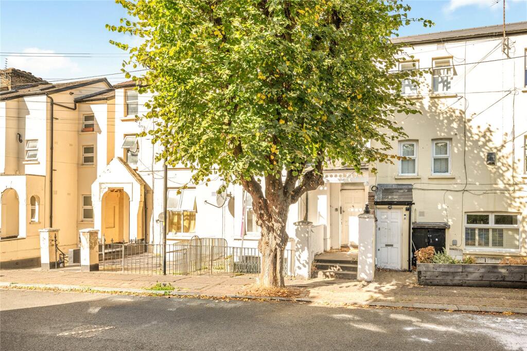1 bed Apartment for rent in London. From Truepenny's Property Consultants - Dulwich