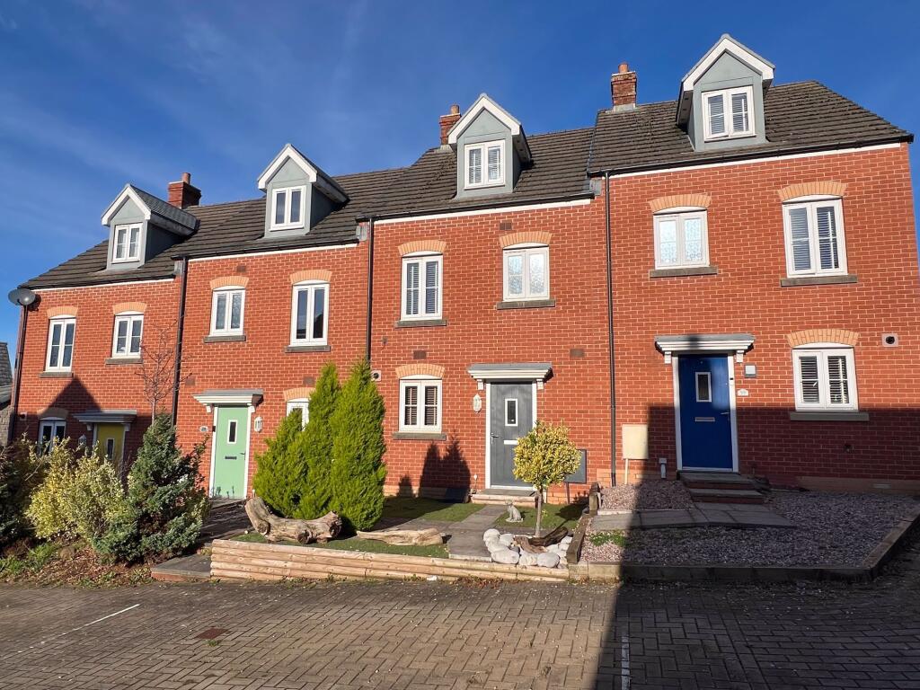 3 bed Mid Terraced House for rent in Heol-y-Cyw. From Herbert R Thomas - Bridgend