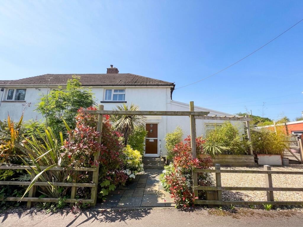 3 bed Mid Terraced House for rent in . From Herbert R Thomas - Cowbridge