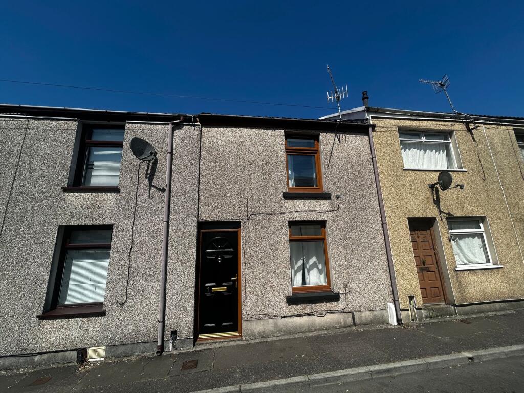 2 bed Mid Terraced House for rent in Neath. From Herbert R Thomas - Cowbridge