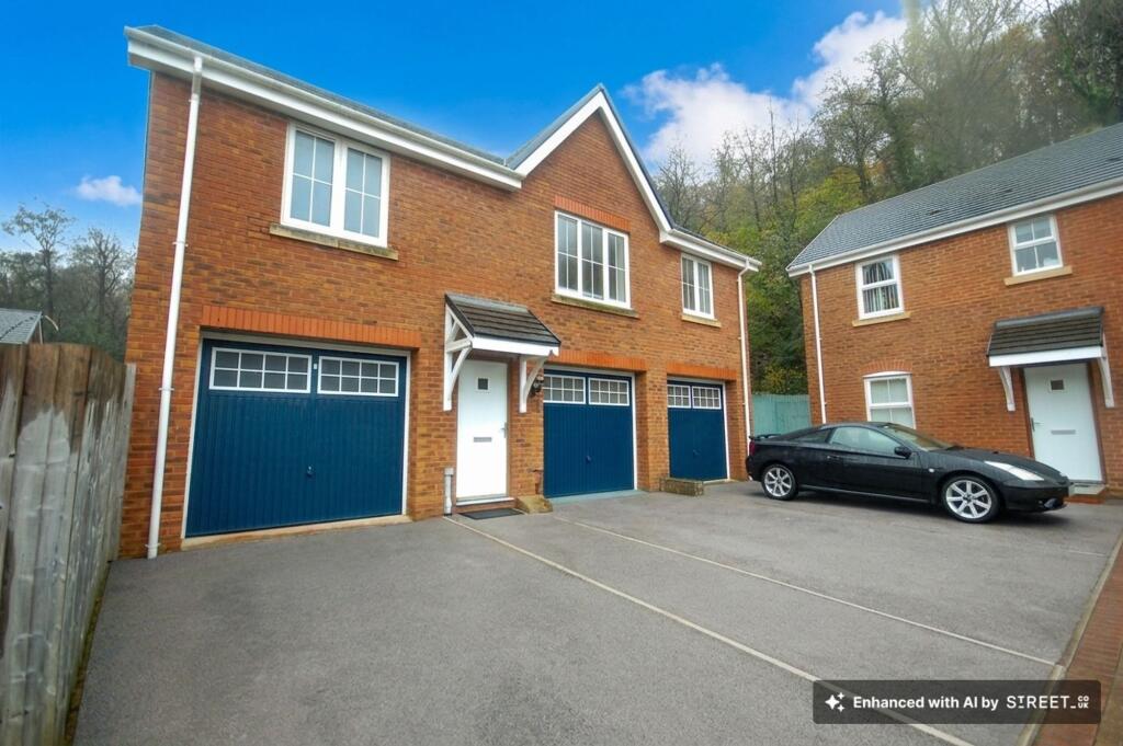 2 bed 1st Floor Flat for rent in Glyn-neath. From Herbert R Thomas - Neath 2 bed 1st Floor Flat for rent in Glyn-neath. From Herbert R Thomas - Neath