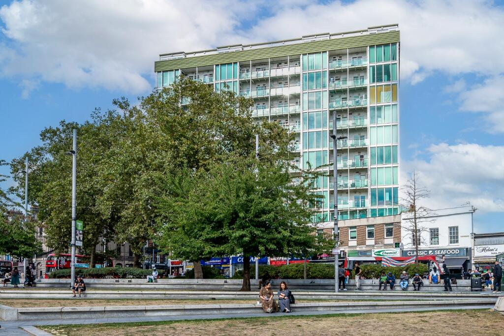 2 bed Apartment for rent in Woolwich. From Brown & Brooke - Blackheath