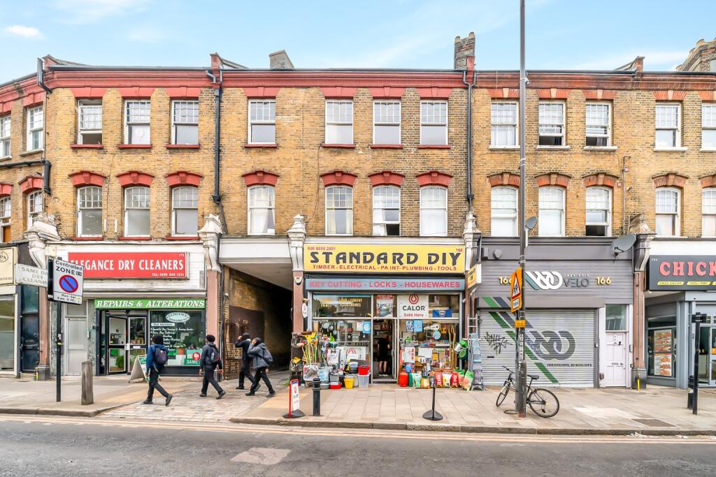 2 bed 1st Floor Flat for rent in Greenwich. From Brown & Brooke - Blackheath 2 bed 1st Floor Flat for rent in Greenwich. From Brown & Brooke - Blackheath