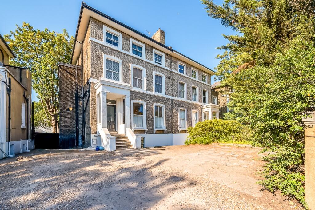 2 bed 1st Floor Flat for rent in Greenwich. From Brown & Brooke - Blackheath