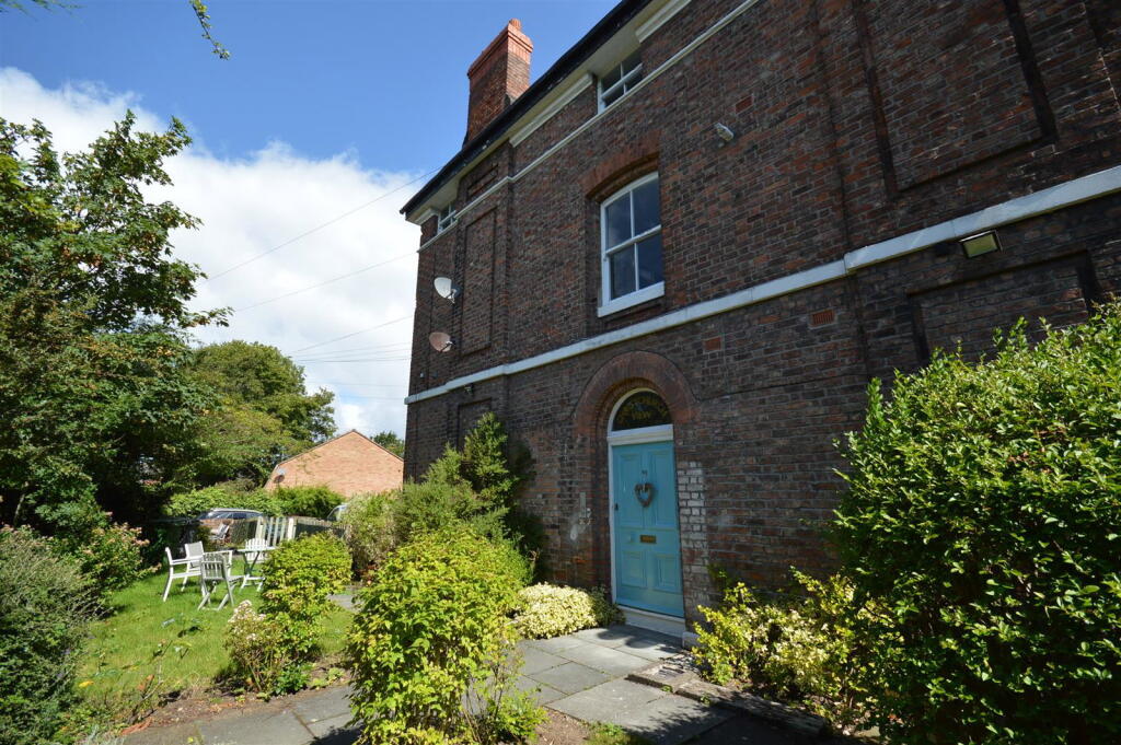 1 bed Detached for rent in Birkenhead. From Brennan Ayre O'Neill - Bromborough