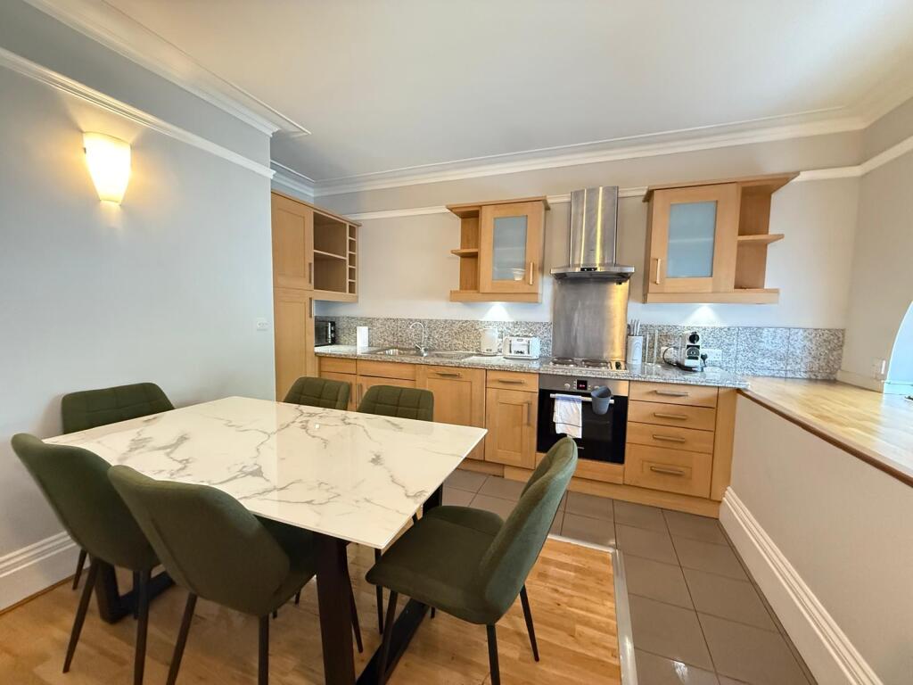 2 bed 1st Floor Flat for rent in Paddington. From Rochester Place Camden