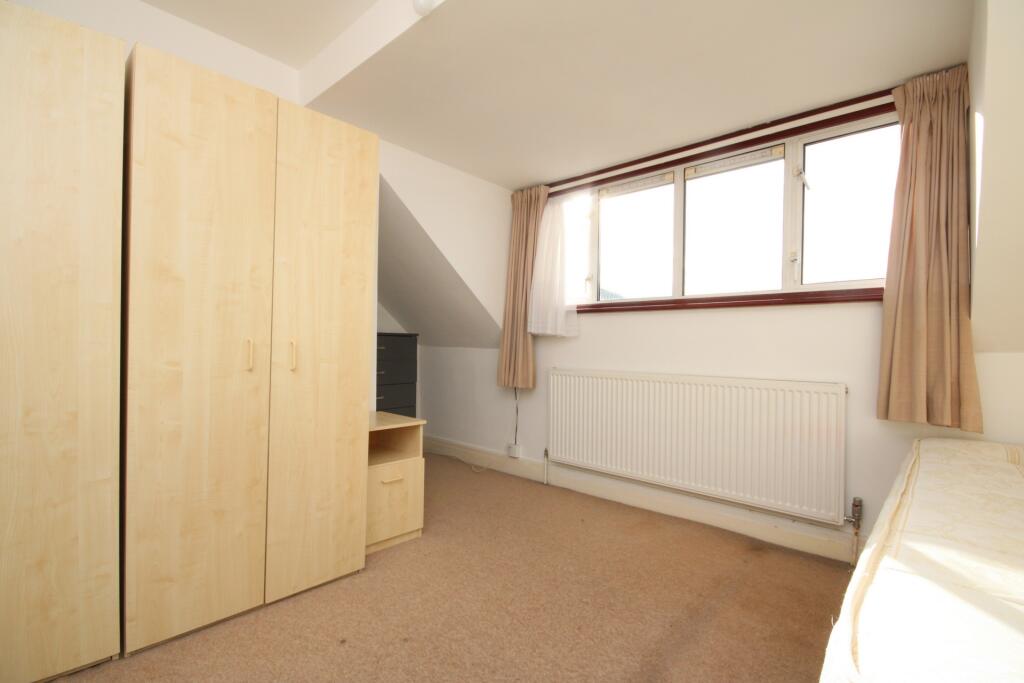 2 bed 1st Floor Flat for rent in Hendon. From Rochester Place Camden