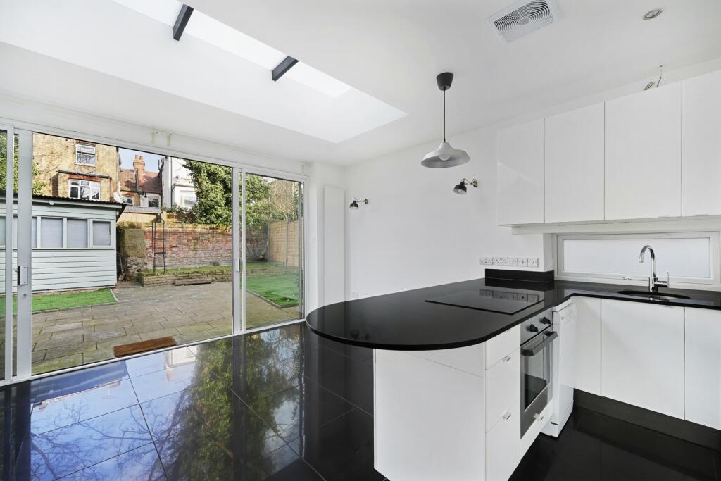 1 bed 1st Floor Flat for rent in Finchley. From Rochester Place Camden 1 bed 1st Floor Flat for rent in Finchley. From Rochester Place Camden