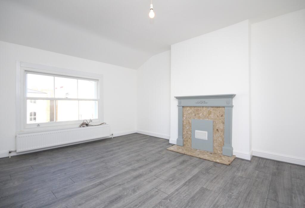 2 bed 1st Floor Flat for rent in Hornsey. From Rochester Place Camden