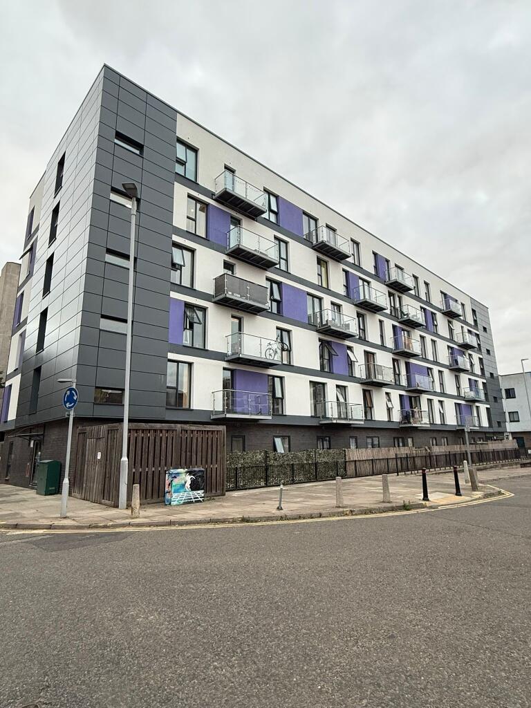 1 bed 1st Floor Flat for rent in Stevenage. From Rochester Place Camden