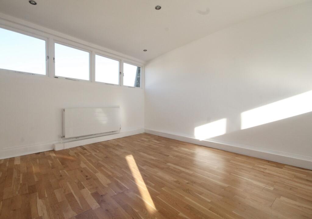 4 bed Studio for rent in Islington. From Rochester Place Camden