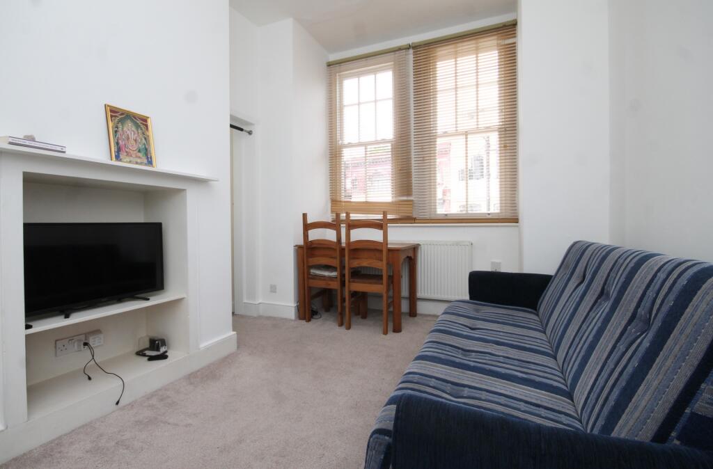 1 bed 1st Floor Flat for rent in Camden Town. From Rochester Place Camden 1 bed 1st Floor Flat for rent in Camden Town. From Rochester Place Camden