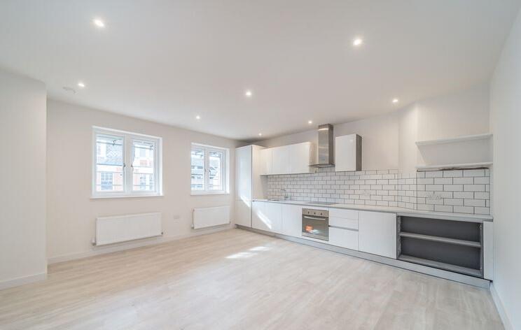 2 bed 1st Floor Flat for rent in Crews Hill. From Rochester Place Camden 2 bed 1st Floor Flat for rent in Crews Hill. From Rochester Place Camden