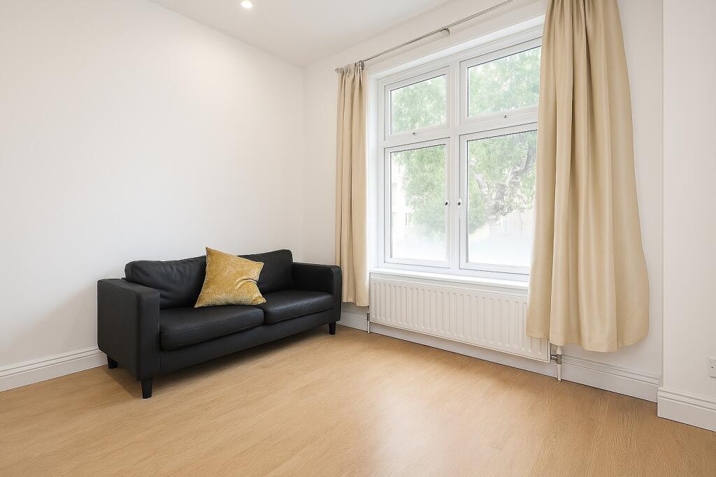 2 bed 1st Floor Flat for rent in Islington. From Rochester Place Camden