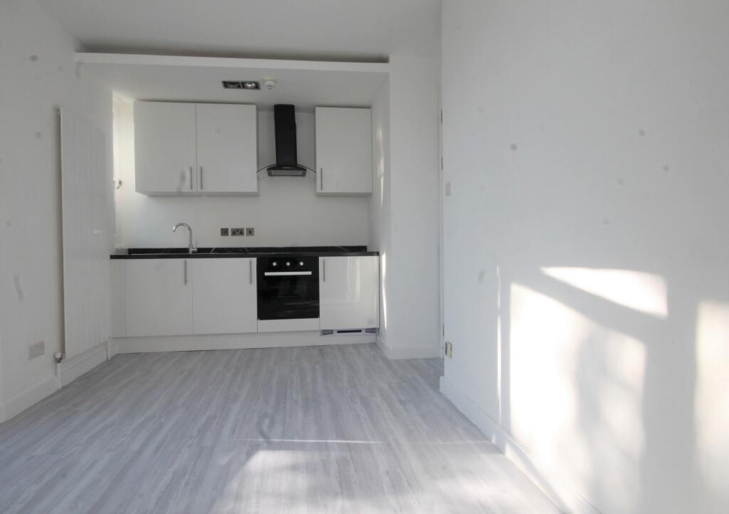 1 bed 1st Floor Flat for rent in Islington. From Rochester Place Camden