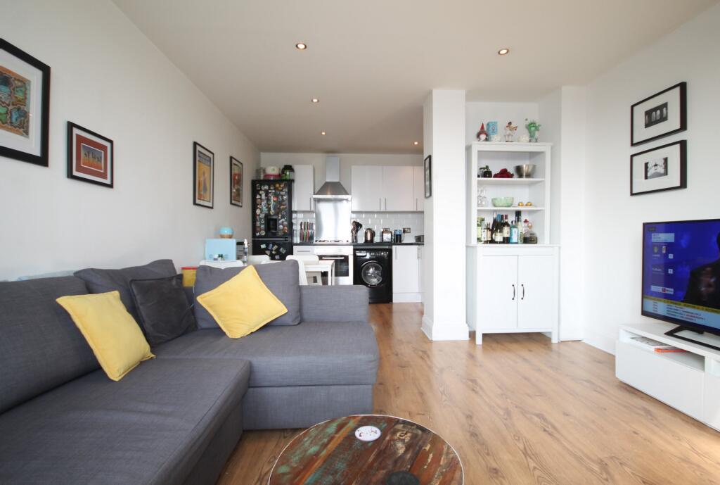 1 bed 1st Floor Flat for rent in Stepney. From Rochester Place Camden 1 bed 1st Floor Flat for rent in Stepney. From Rochester Place Camden