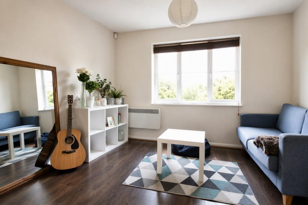 2 bed 1st Floor Flat for rent in Islington. From Rochester Place Camden 2 bed 1st Floor Flat for rent in Islington. From Rochester Place Camden