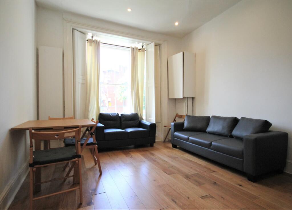 2 bed 1st Floor Flat for rent in Islington. From Rochester Place Camden