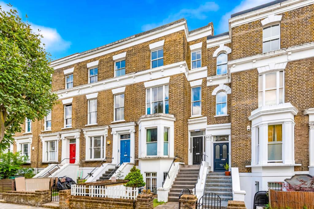 1 bed 1st Floor Flat for rent in Camden Town. From Rochester Place Camden
