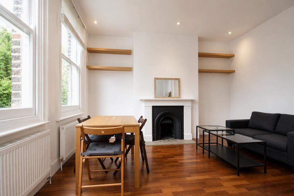 2 bed 1st Floor Flat for rent in Islington. From Rochester Place Camden