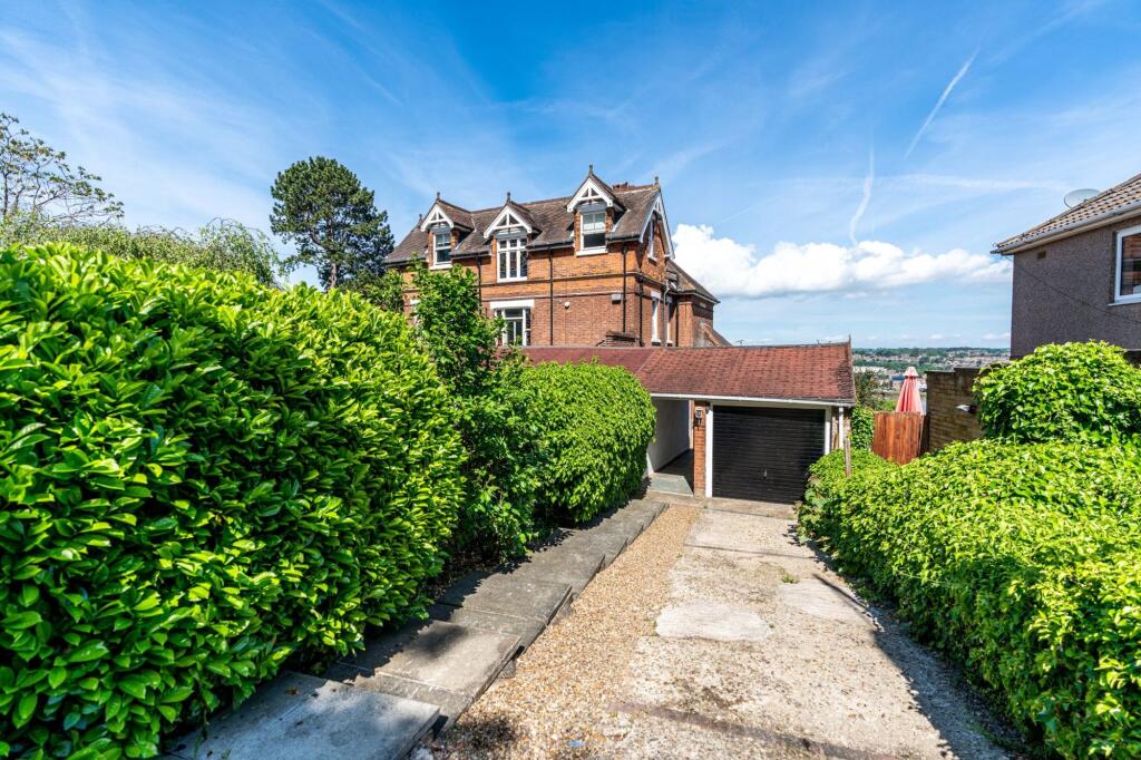 1 bed House (unspecified) for rent in Rochester. From Rochester Lettings - Rochester