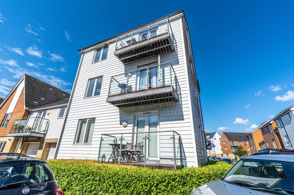 1 bed Apartment for rent in Chatham. From Rochester Lettings - Rochester
