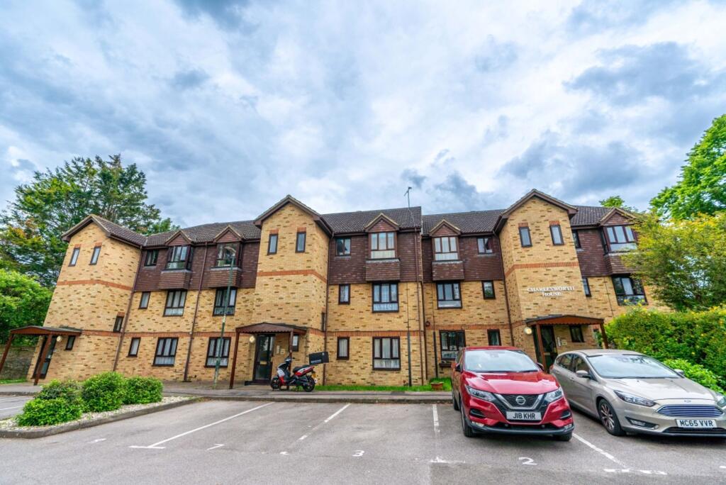 2 bed 1st Floor Flat for rent in Chatham. From Rochester Lettings - Rochester