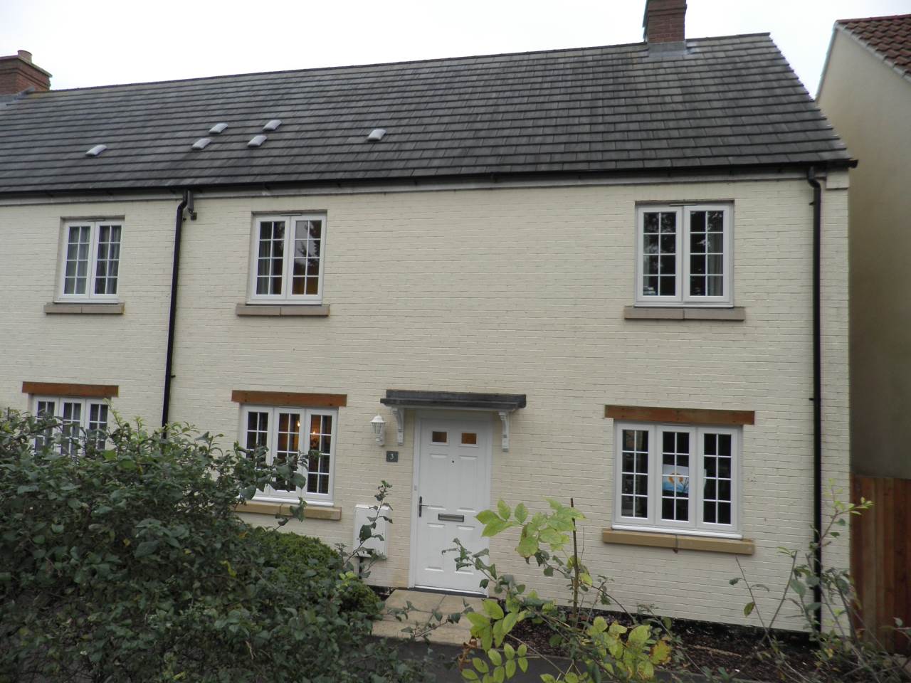 3 bed Semi-Detached House for rent in Bruton. From Lettings-R-Us Frome