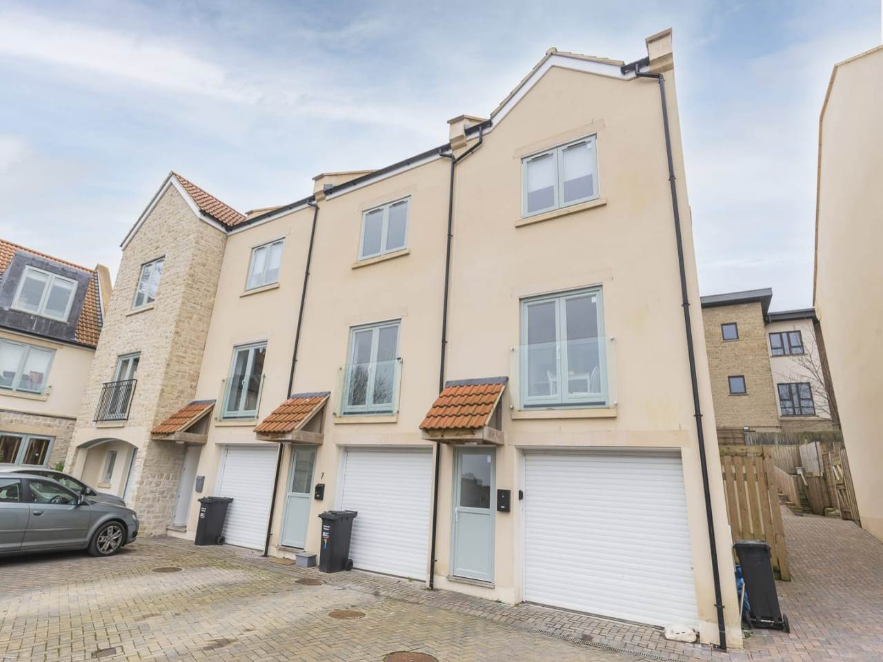 3 bed House (unspecified) for rent in Frome. From Lettings-R-Us Frome
